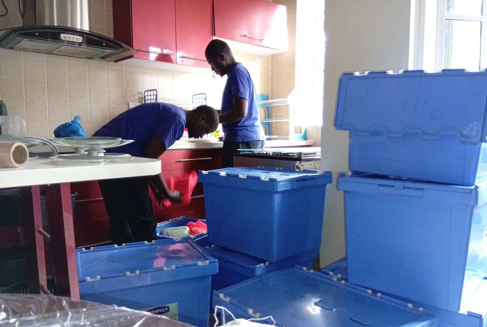 Moving Kitchen? Secrets to Packing Your Kitchen; 0799922285