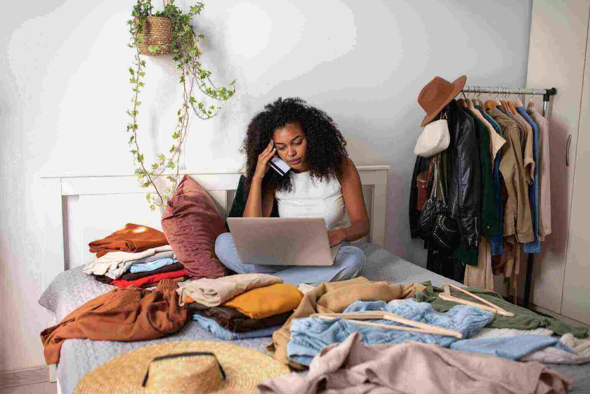 minimalist moving, declutter before moving, decluttering for a move, minimalist packing, minimalist decluttering checklist